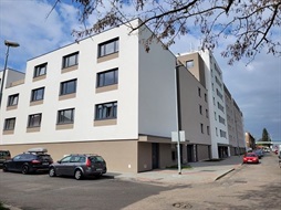 Pronájem bytu 1+kk s garážovým stáním v Pardubicích, ul. Východní