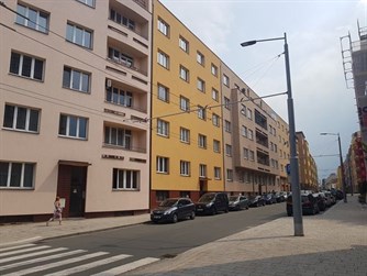 Pronájem bytu 2+1 v Pardubicích, Sladkovského ul.